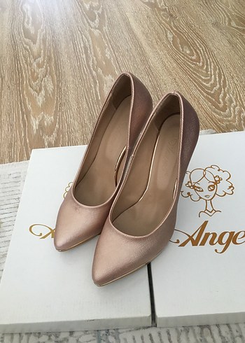 Bej Yılan Desenli İpeksi Stiletto Topuklu Ayakkabı