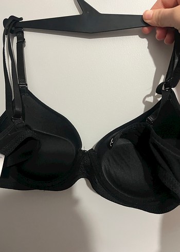 Siyah Sütyen - Görsel 2