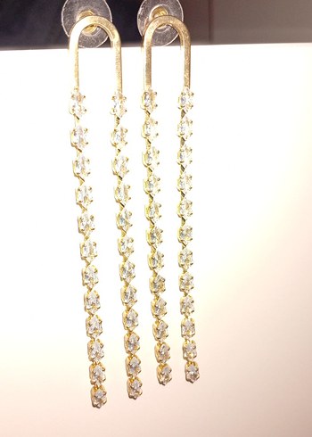 Zincir Detaylı Uzun Gold Küpe