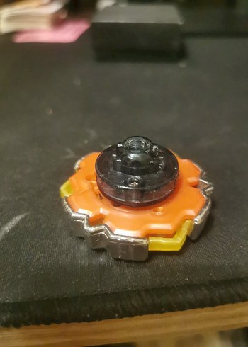 Beden Renk Beyblade