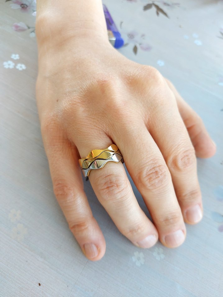 Welch çelik Parlak Altın Renk Dalgalı Kadın Yüzük - Görsel 4