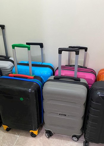 Louis Vuitton Sehir Ve Seyahat İcin Pratik Genis Kapasiteli Valiz
