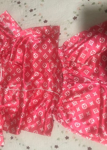 l Beden Parlak Pembe Kadın Saten Pijama Takımı