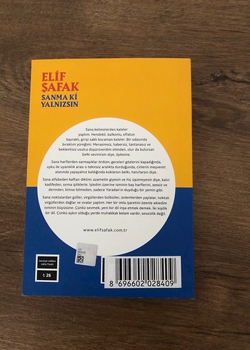  Elif Şafak - Sanma Ki Yalnızsın