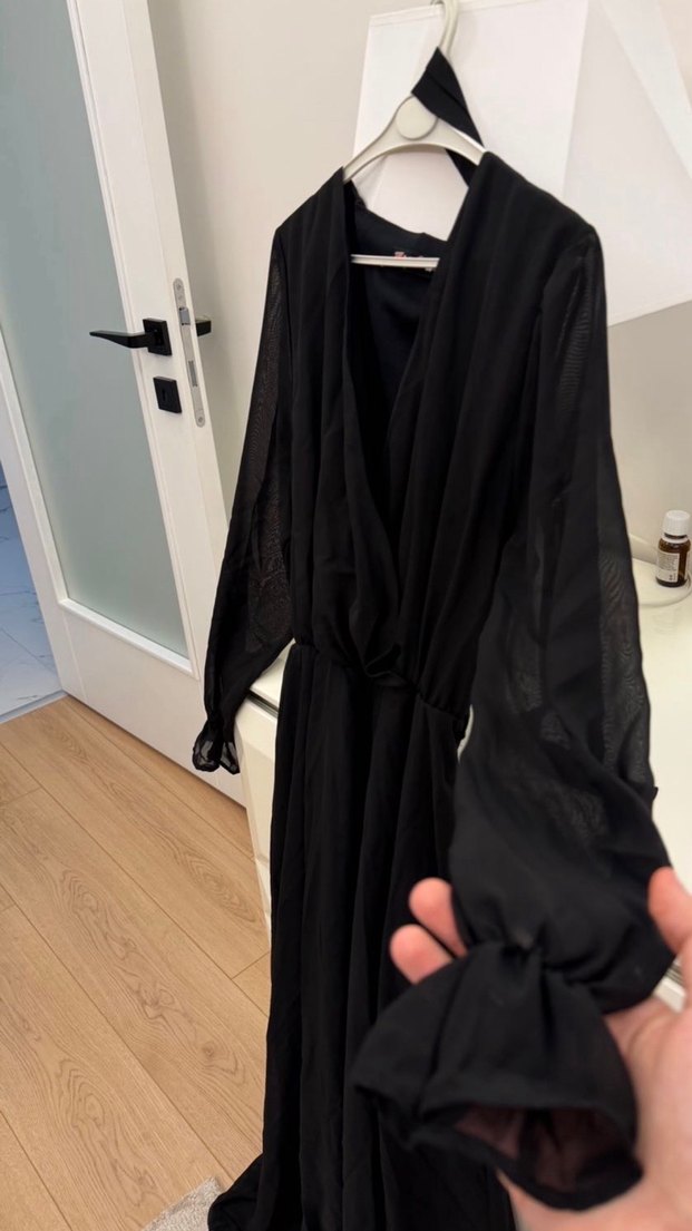 Siyah V Yaka Uzun Kemerli Kadın Elbise - Görsel 2