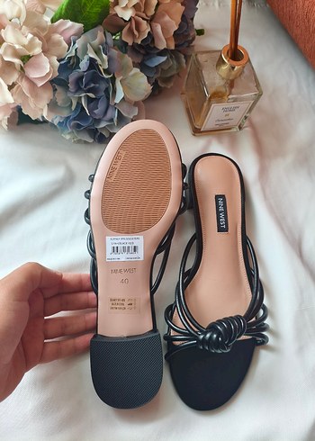 40 Beden siyah Renk Nine West Seansy Terlik 40 Numara