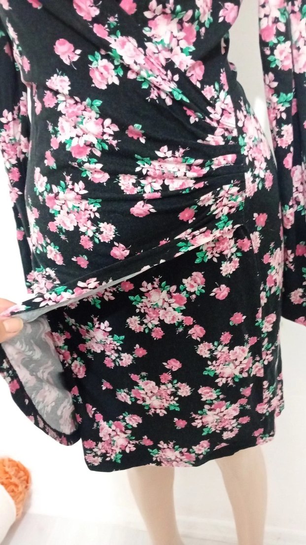 Dantel Detaylı Pembe Çiçek Desenli Hamile Elbisesi - Görsel 4