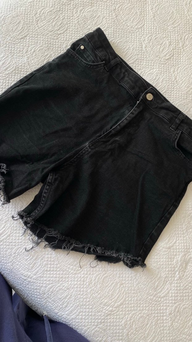 Siyah Salaş Mini Denim Şort - Görsel 3