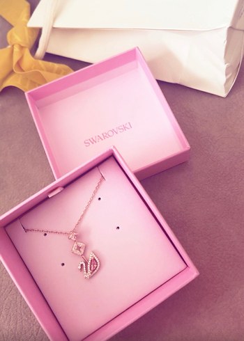swarovski Kugu Kolye