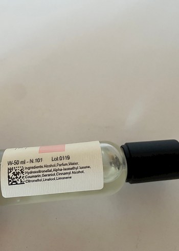 Avon MAD Parfüm Kadınlar için 50 ml Çiçeksi Koku
