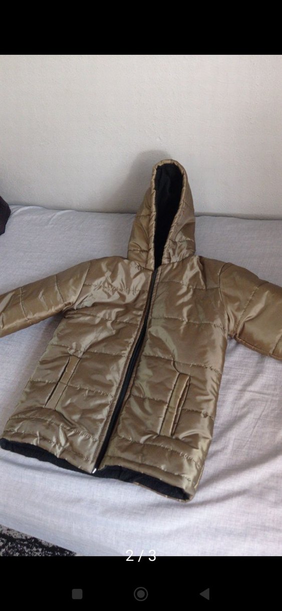 Kapüşonlu yesil erkek çocuk montu - Görsel 3