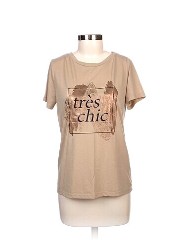 Defacto T-shirt %70 İndirimli.