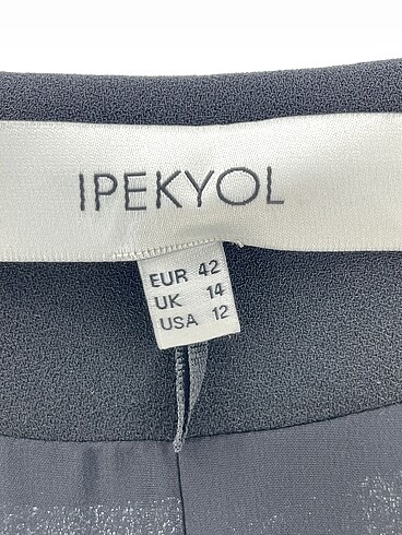 42 Beden çeşitli Renk ipekyol Yelek %70 İndirimli.