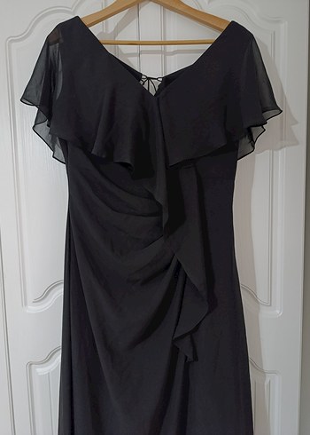 Siyah Drape Detaylı V Yakalı Uzun Kadın Elbise