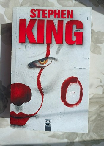 Stephen King O Tam Metin