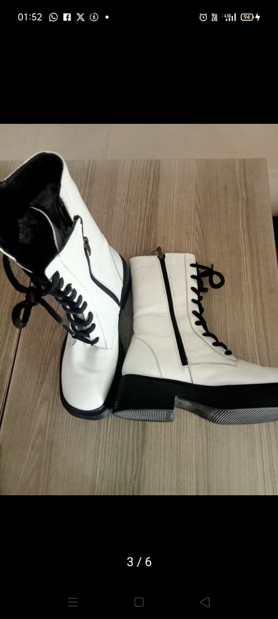 Beyaz Deri Blok Topuklu Goth Botlar - Görsel 2