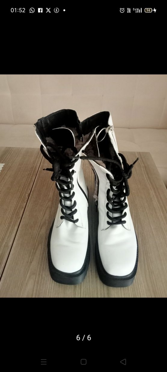 Beyaz Deri Blok Topuklu Goth Botlar - Görsel 5