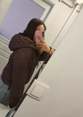 Kahverengi Kapüşonlu Kadın Kısa Mont - Görsel 4