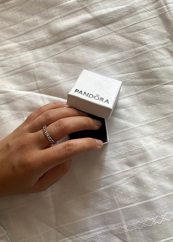  Beden Gümüş Renkli Pandora Kadın Yüzük