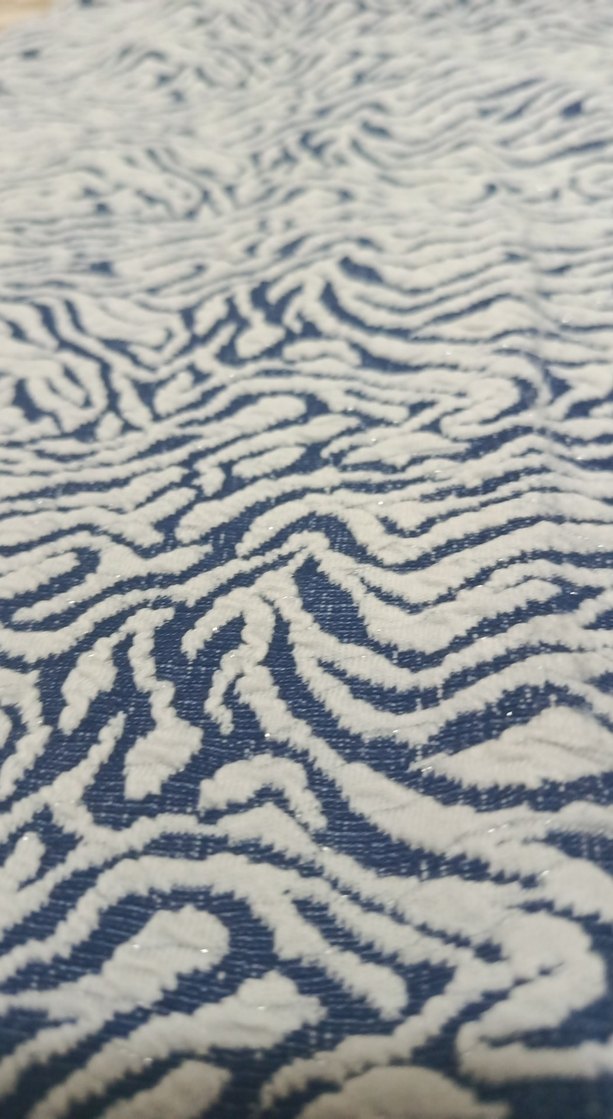 Mavi-Beyaz Zebra Desenli Düz Kesim Etek — görsel 2/3
