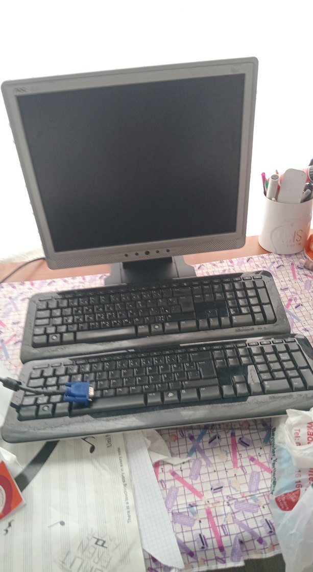 Gri AOC Bilgisayar Monitörü - Görsel 4