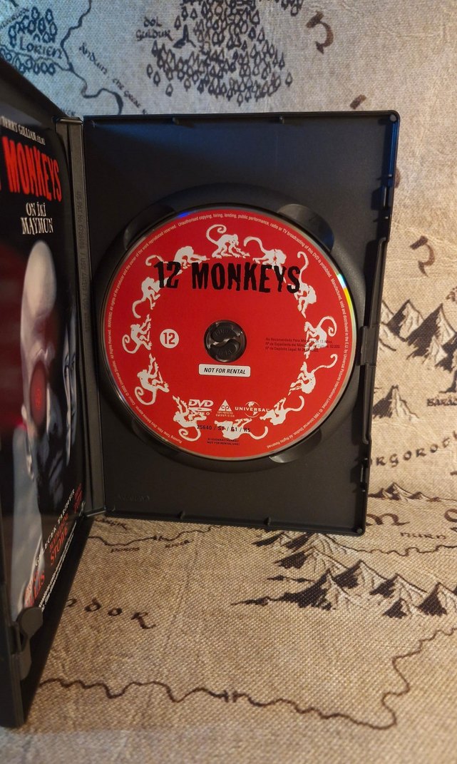 12 Maymun DVD - Terry Gilliam Filmi - Görsel 4