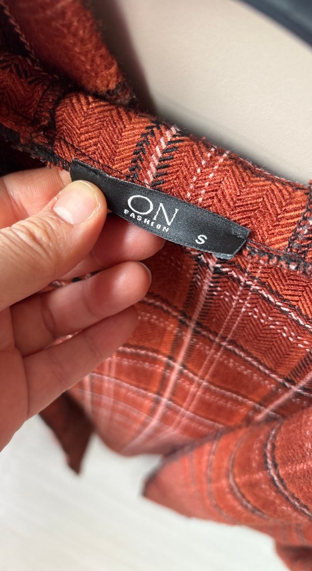 On triko Uzun Kollu Düğmeli odunlu kiremit renk  Ekose Gömlek - Görsel 2