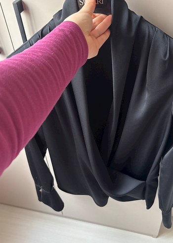 EKOL 40 Siyah V Yaka saten Bluz - Görsel 7