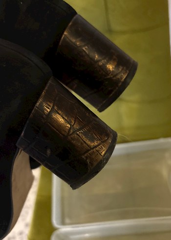 Siyah Süet Tokalı Kadın Topuklu Ayakkabı - Görsel 3