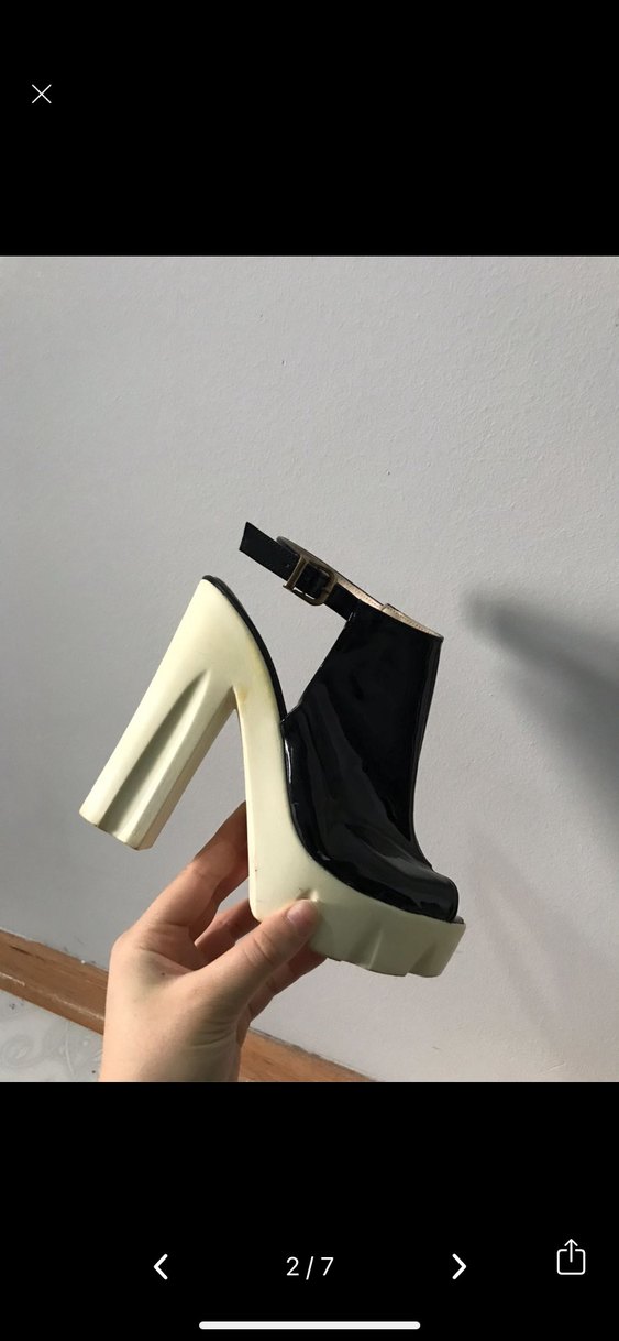 Kalın Topuklu Ayakkabı - Görsel 3