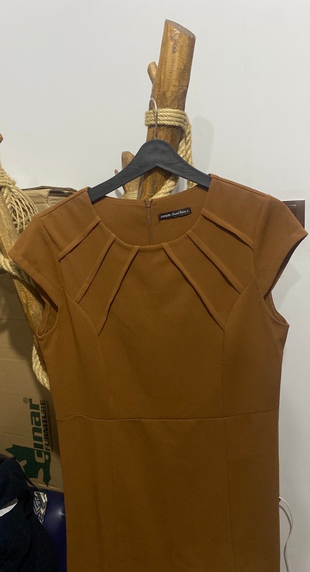 Kahverengi Elbise - Görsel 2