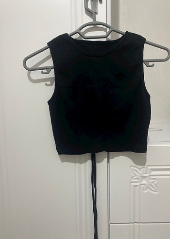 Siyah Kolsuz Yüksek Yakalı Mini Crop Top - Görsel 2