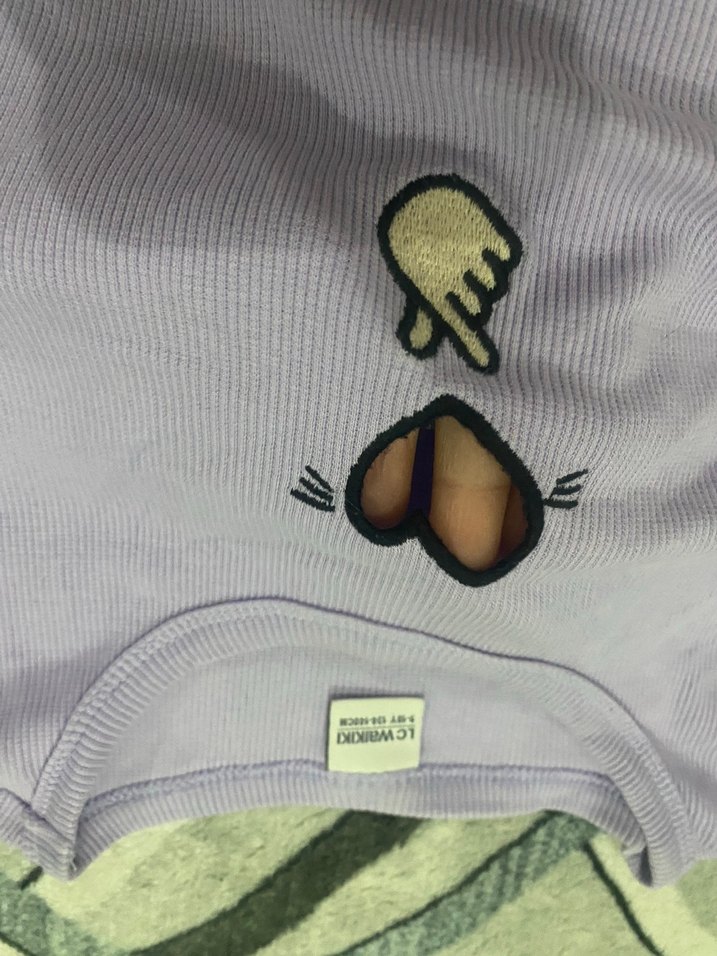 Lila Baskılı Kız Tişörtü - Görsel 3