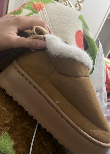 Ugg Kahverengi Kadın Dolgu Topuklu Kauçuk Bot
