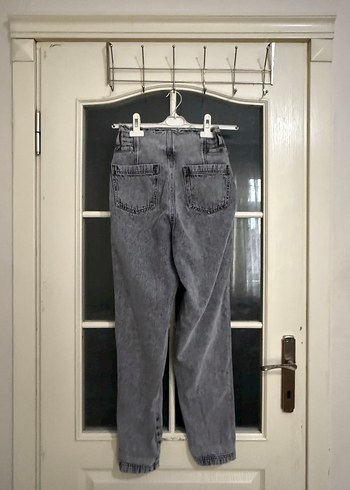 Gri Batik Desenli Bol Kesim Kadın Jean - Görsel 4