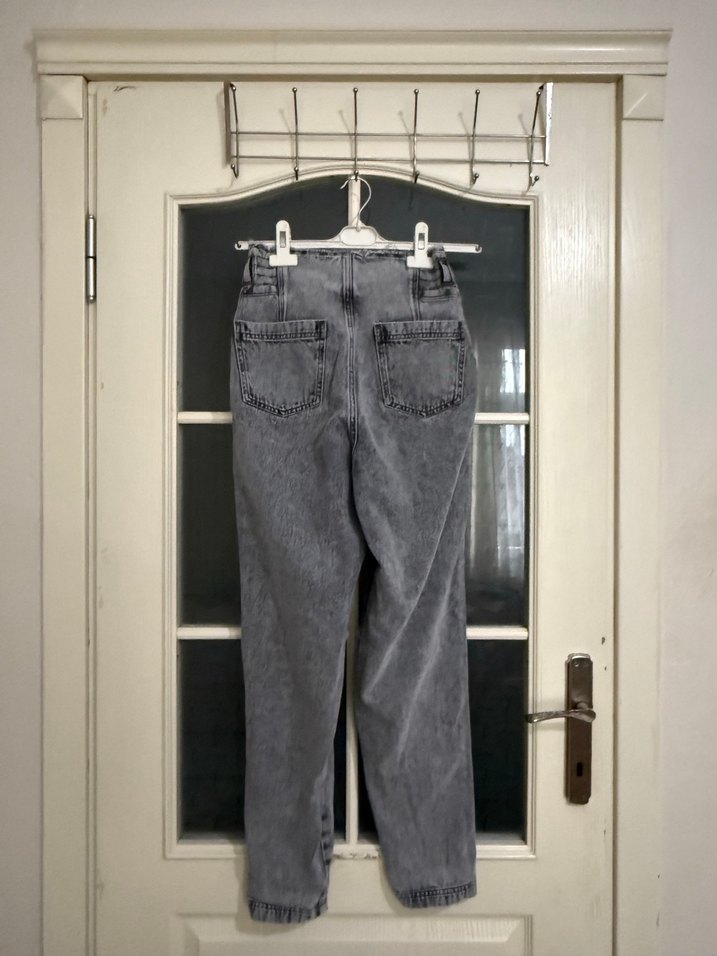 Gri Batik Desenli Bol Kesim Kadın Jean - Görsel 4