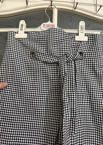 Kemer Detaylı Gri Kareli Midi Etek - Görsel 3