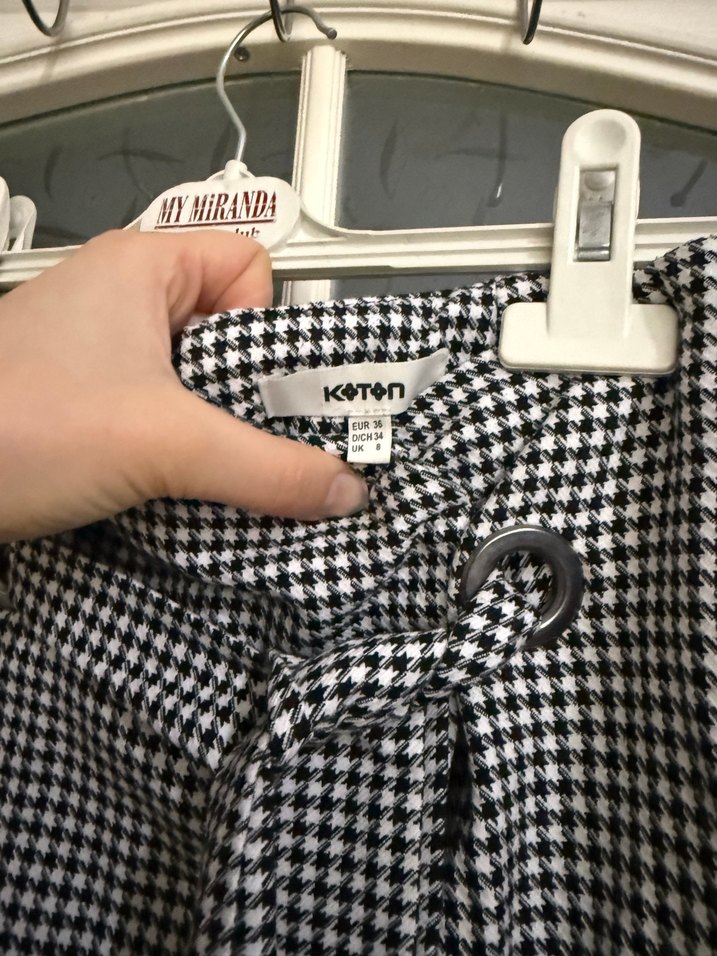 Kemer Detaylı Gri Kareli Midi Etek - Görsel 2