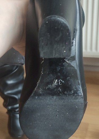 Siyah Parlak Deri Gotik Topuklu Çizme - Görsel 5