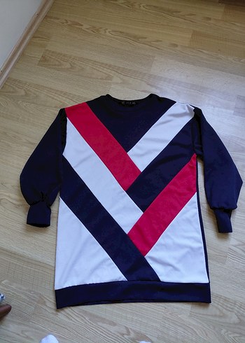 Renkli V Desenli Kadın Sweatshirt