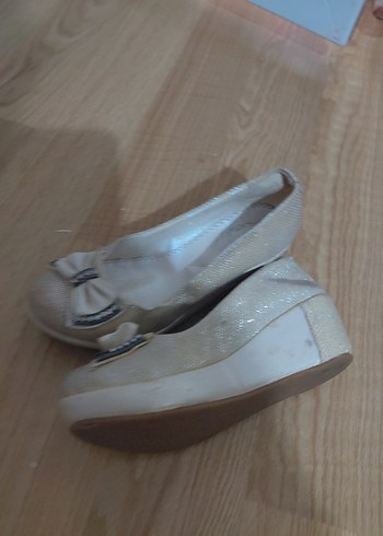 Kız Çocuk Bej Fiyonklu Babet Ayakkabı az kullandı - Görsel 7