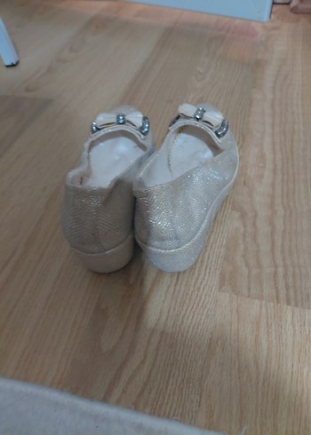 Kız Çocuk Bej Fiyonklu Babet Ayakkabı az kullandı - Görsel 4