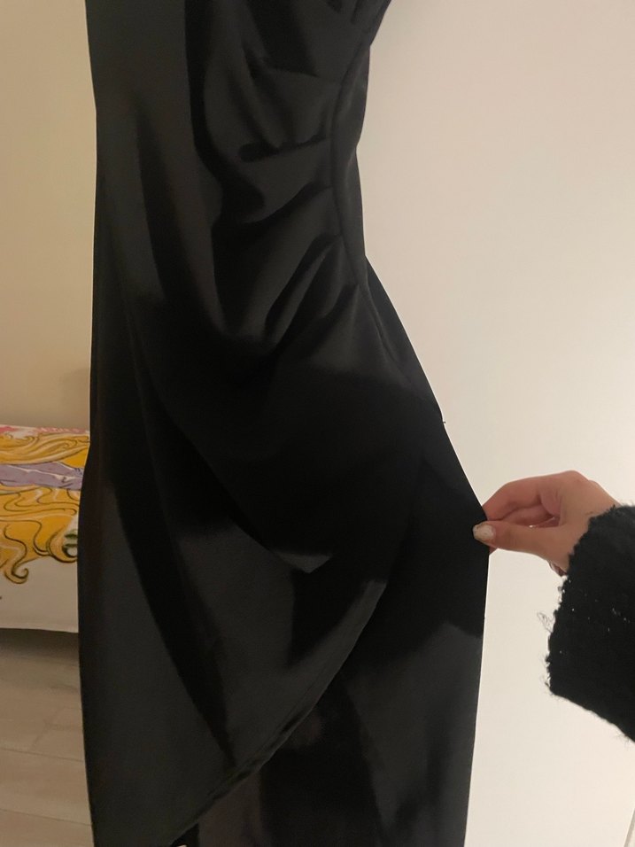 Siyah Drapeli V Yaka Midi Elbise - Görsel 3
