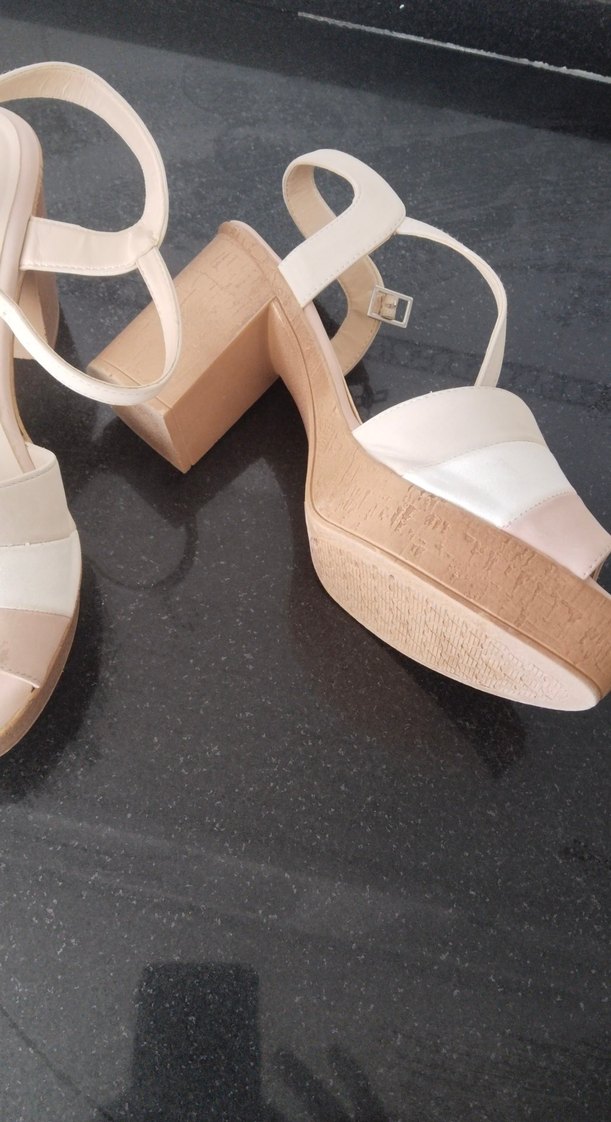 Bej Kadın Tokalı Blok Topuklu Ayakkabı - Görsel 2