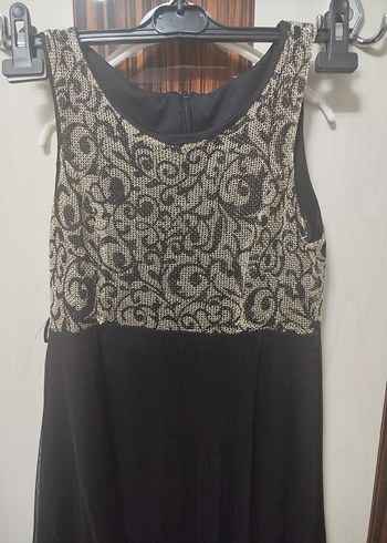 Dantel Detaylı Siyah Yılan Desenli Uzun Elbise - Görsel 2