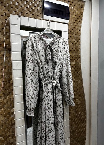 Kuşaklı Gri Bohem Elbise kadın çiçekli şıfon tesettür elbise - Görsel 4