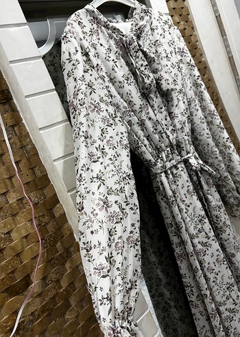 Kuşaklı Gri Bohem Elbise kadın çiçekli şıfon tesettür elbise - Görsel 3