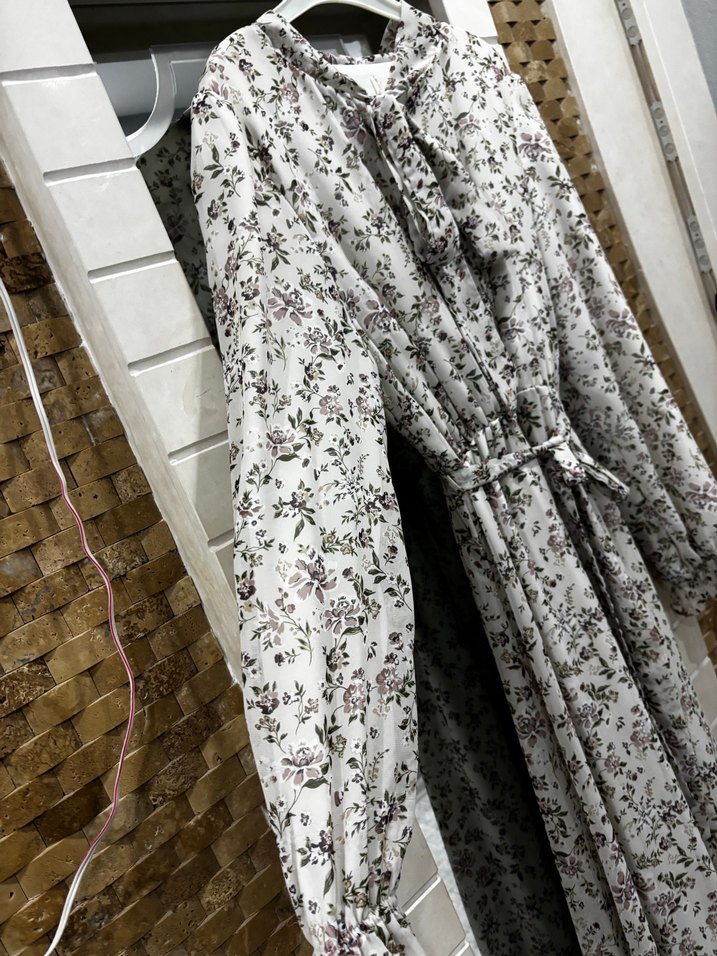 Kuşaklı Gri Bohem Elbise kadın çiçekli şıfon tesettür elbise - Görsel 3