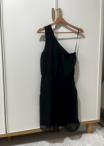 MANGO Siyah Drapeli Mini Tek Omuz Elbise - Görsel 2