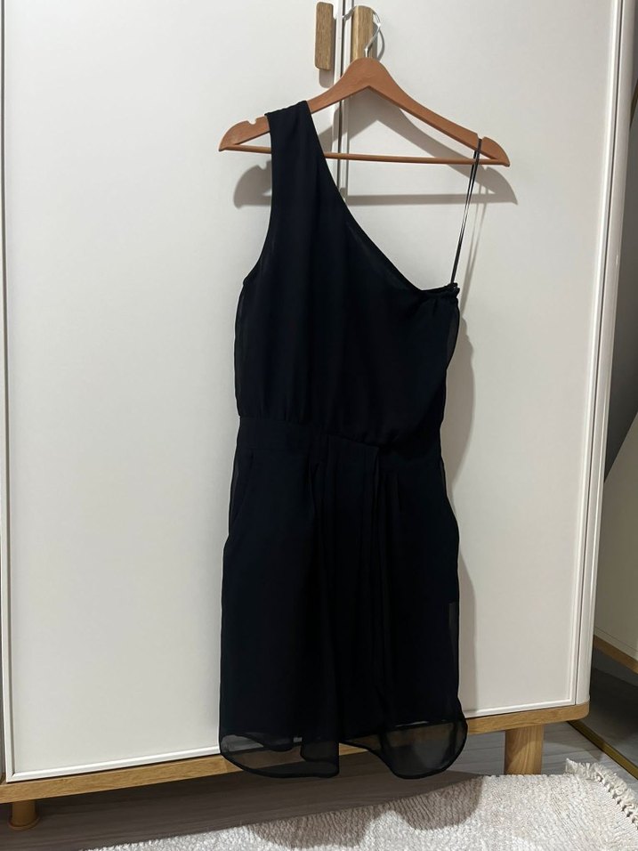 MANGO Siyah Drapeli Mini Tek Omuz Elbise - Görsel 4